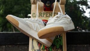 Perbandingan Brand Sepatu Lokal dan Internasional